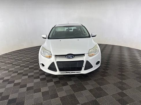 Used 2014 Ford Focus SE FWD image 2