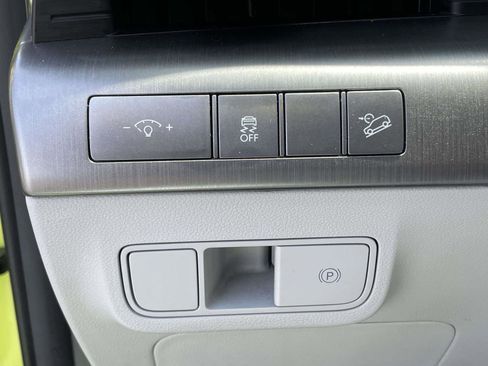 Used 2024 Hyundai Kona SEL FWD image 18