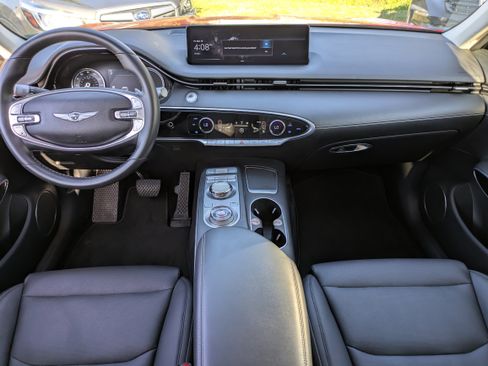 Used 2025 Genesis GV70 2.5T image 17