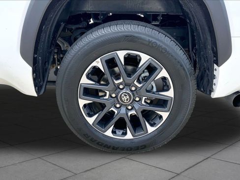 Used 2023 Toyota Tundra SR5 w/ SR5 Convenience Package RWD image 11