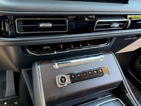 New 2026 Lincoln Aviator Reserve AWD/4WD image 19