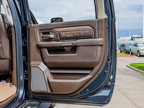 Used 2025 RAM 3500 Longhorn AWD/4WD image 41