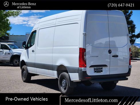Used 2025 Mercedes-Benz Sprinter 2500 image 5