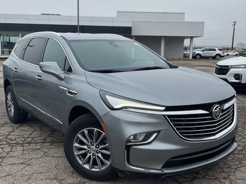 Certified 2023 Buick Enclave Essence image 1