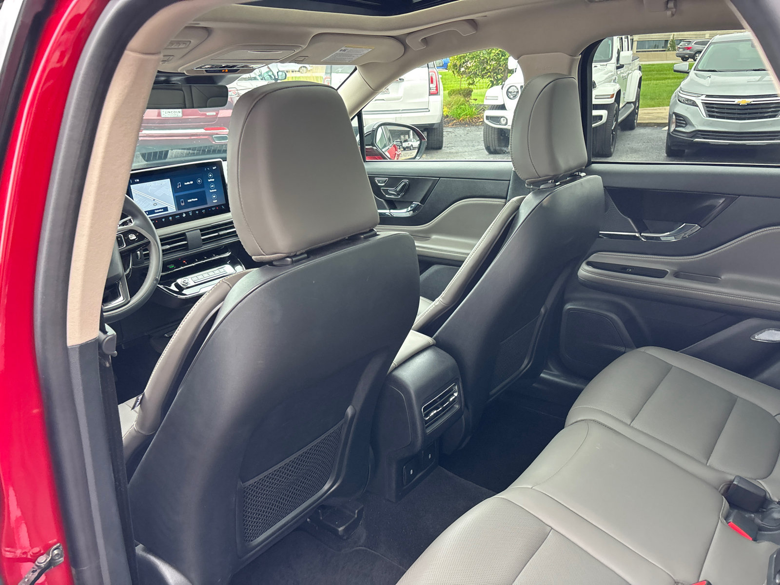 Used 2024 Lincoln Corsair AWD w/ Equipment Group 101A image 26