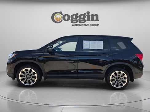 Certified 2024 Honda Passport EX-L image 3
