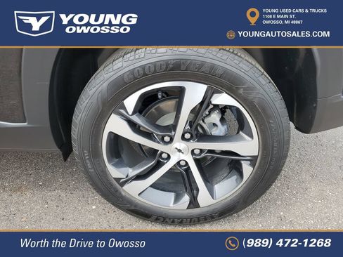 Used 2024 Chevrolet Trax RS FWD image 25