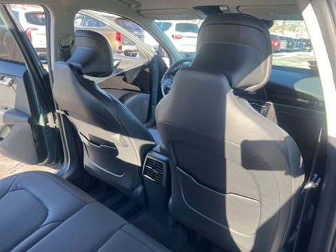 Certified 2023 Kia Niro EX image 15