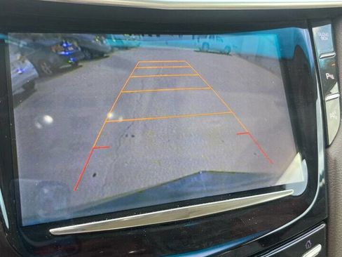 Used 2015 Cadillac XTS Luxury image 16