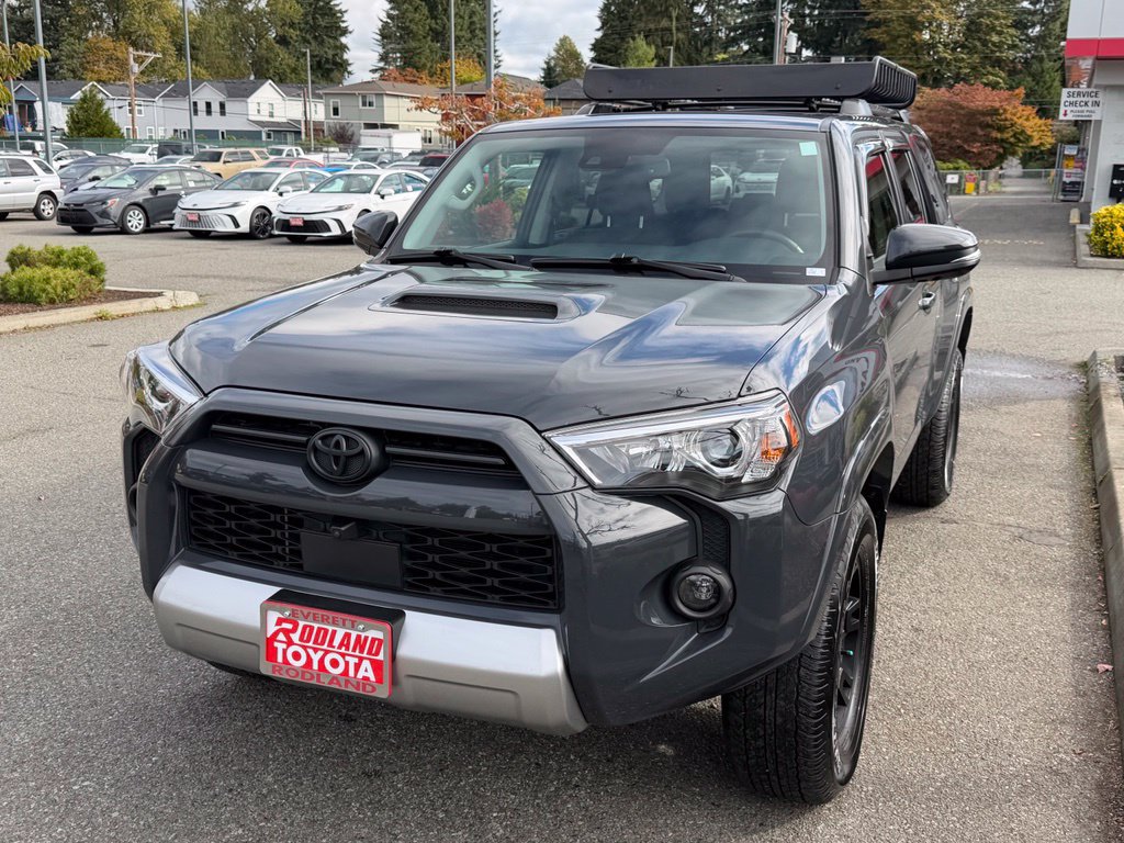 Used 2024 Toyota 4Runner TRD Off-Road Premium w/ Off Road Premium Plus Package AWD/4WD image 4