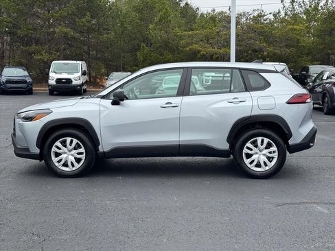 Used 2026 Toyota Corolla Cross L image 6