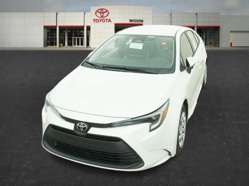 New 2026 Toyota Corolla LE image 4