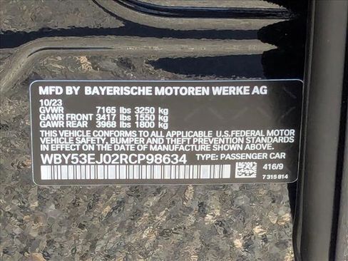 Certified 2024 BMW i7 xDrive60 w/ Executive Package image 27