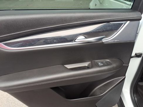 Used 2023 Cadillac XT5 Premium Luxury w/ LPO, Floor Liner Package AWD/4WD image 23