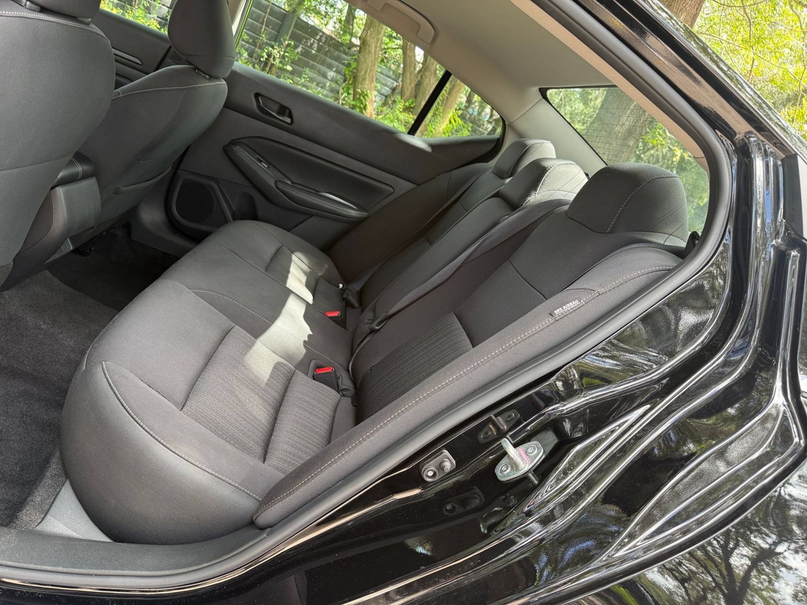 Used 2025 Nissan Altima 2.5 SV FWD image 22