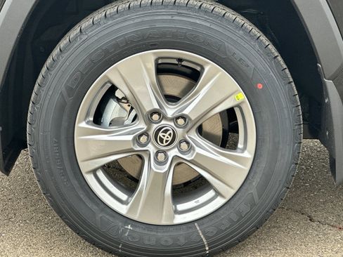 New 2025 Toyota RAV4 XLE image 33