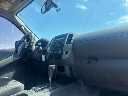Used 2012 Nissan Frontier SV w/ SV Premium Utility Pkg RWD image 25