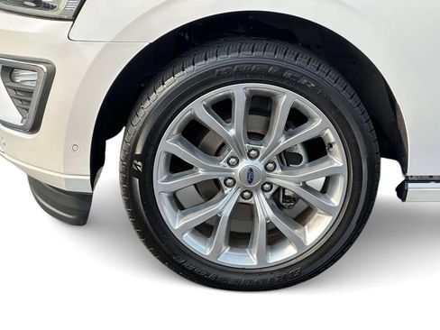 Used 2019 Ford Expedition Max Platinum AWD/4WD image 8