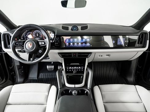 Certified 2026 Porsche Cayenne GTS image 19