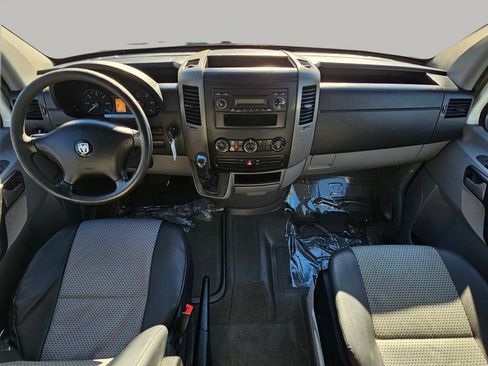 Used 2008 Dodge Sprinter 2500 image 2