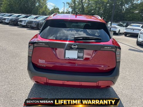 Certified 2026 Nissan Kicks SR FWD image 6