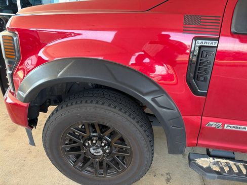 Used 2022 Ford F250 Lariat w/ Black Appearance Package AWD/4WD image 14