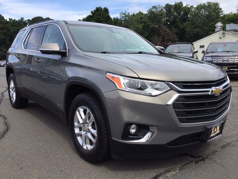 Used 2019 Chevrolet Traverse LT AWD/4WD image 6