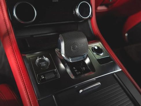 Used 2022 Jaguar F-PACE SVR AWD/4WD image 35