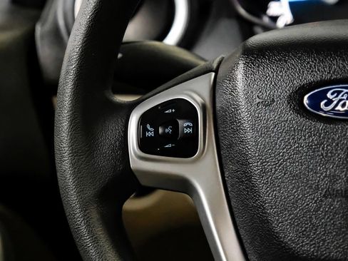 Used 2019 Ford Fiesta SE image 16