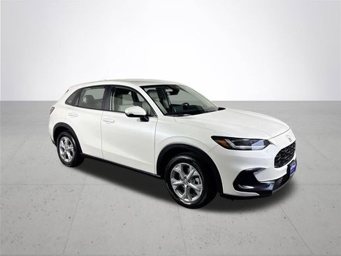 Certified 2025 Honda HR-V LX image 5