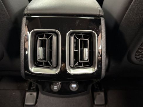 Used 2023 Kia Sorento SX image 30