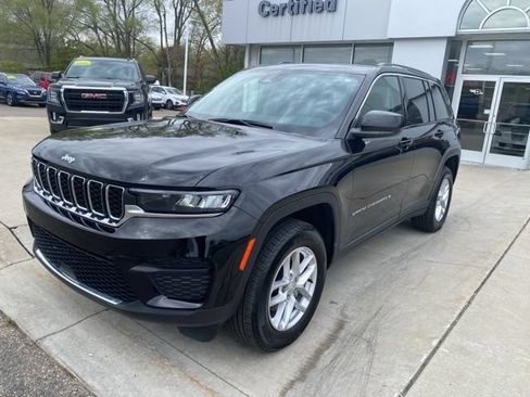 Used 2024 Jeep Grand Cherokee Laredo X AWD/4WD image 10