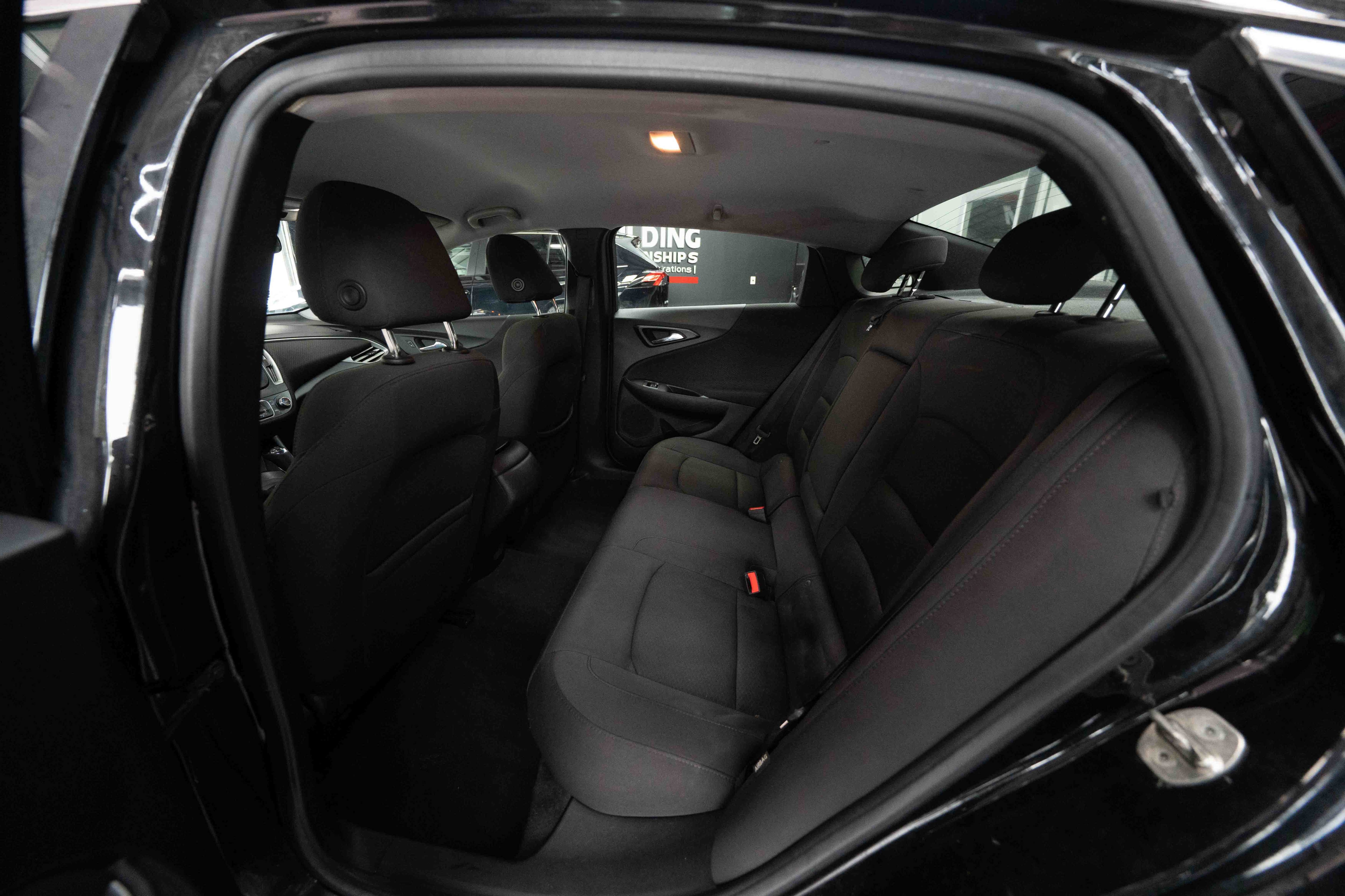 Used 2017 Chevrolet Malibu LS FWD image 23