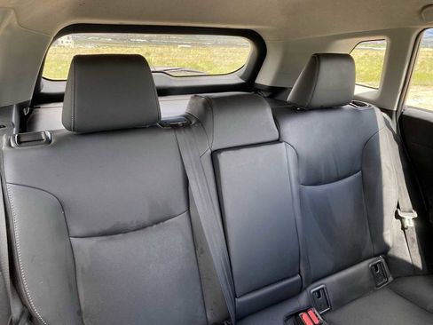 Used 2023 Toyota Corolla Cross XLE w/ Convenience Package AWD/4WD image 20