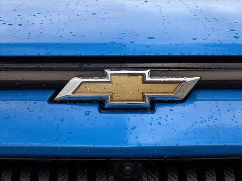 New 2026 Chevrolet Equinox EV LT image 17