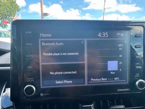 Used 2022 Toyota Corolla LE FWD image 5