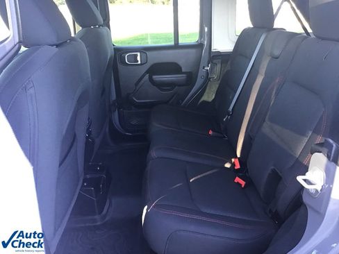 Used 2023 Jeep Wrangler Unlimited Rubicon image 13