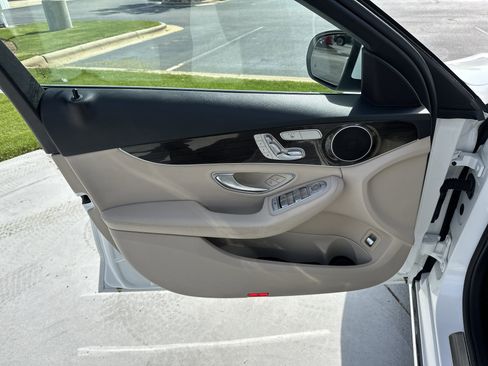Used 2019 Mercedes-Benz C 300 4MATIC Sedan image 14