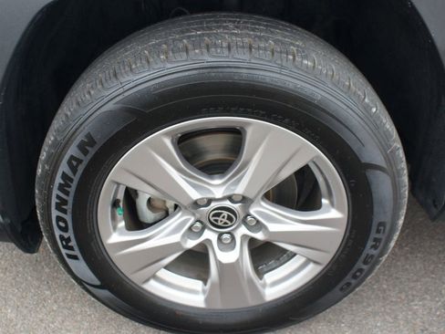 Used 2023 Toyota RAV4 XLE image 24