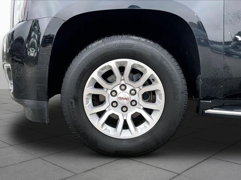 Used 2019 GMC Yukon SLT image 11