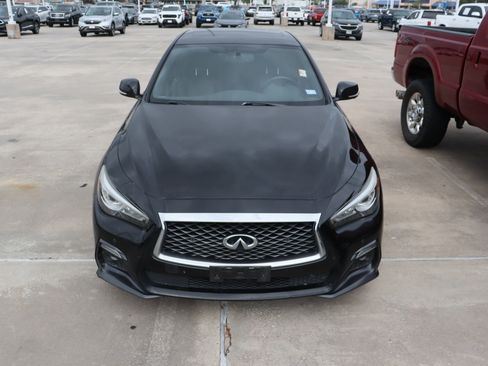 Used 2018 INFINITI Q50 Red Sport 400 w/ Sensory Package (Sport) image 3