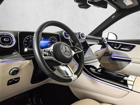 Certified 2025 Mercedes-Benz GLC 300 4MATIC image 10