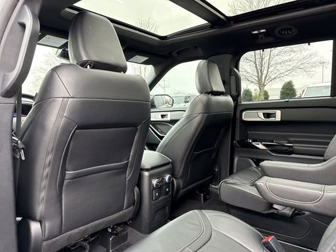 Used 2022 Ford Explorer ST w/ Equipment Group 401A image 13