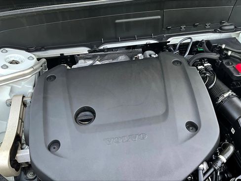 Used 2024 Volvo XC90 B6 Plus w/ Protection Package Premier image 35