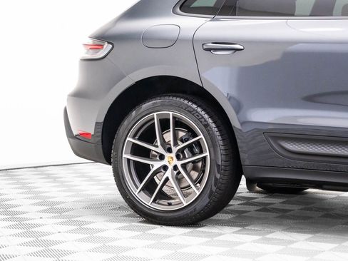 Certified 2026 Porsche Macan AWD/4WD image 35