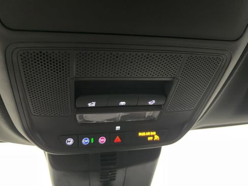 New 2026 Chevrolet Traverse LT w/ Sun and Wheel Package image 17