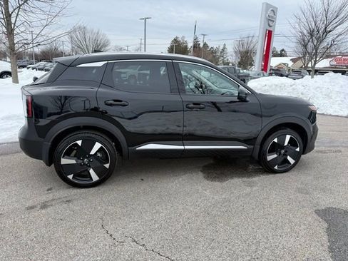 Certified 2025 Nissan Kicks SR w/ SR Premium Package image 4