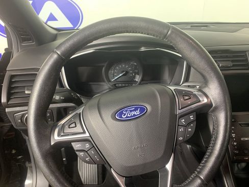 Used 2020 Ford Fusion Energi Titanium image 21