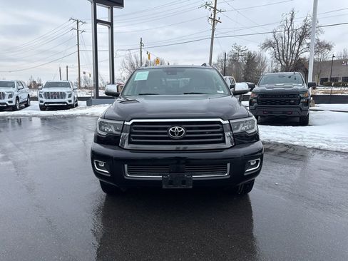 Used 2019 Toyota Sequoia Limited image 8