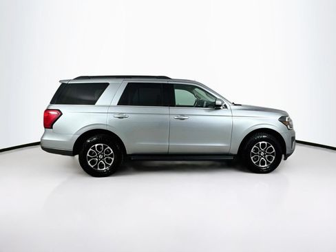 Used 2024 Ford Expedition XLT AWD/4WD image 8